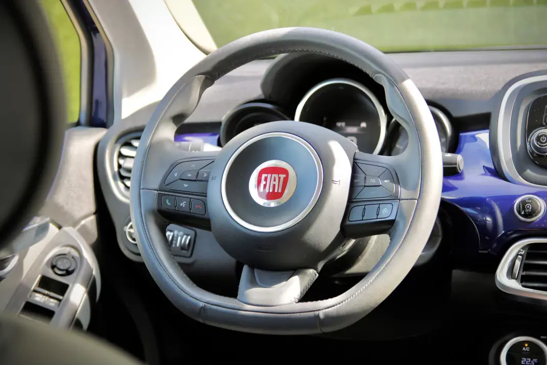 Fiat 500X 2016 - 11950 EUR, 140000 km - AUTO.MOTO.pt - 140000km - foto 27 de 33