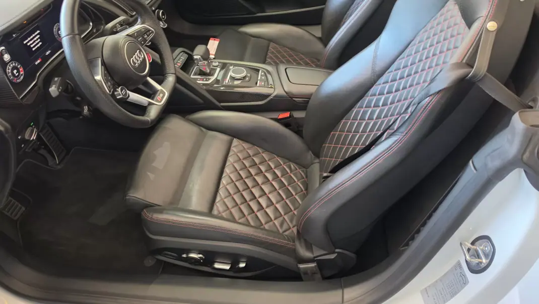 Audi R8 Spyder 2019 - 159500 EUR, 33515 km - 33515km - foto 39 de 59