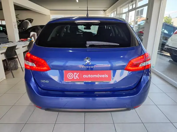 Peugeot 308 SW 2018 - 8950 EUR, 229000 km - AUTO.MOTO.pt - 229000km - foto 9 de 37