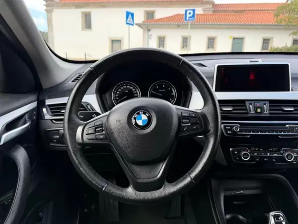 BMW X1 2021 - 23499 EUR, 145000 km - AUTO.MOTO.pt - 145000km - foto 17 de 33