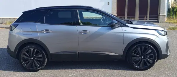Peugeot 3008 2021 - 23990 EUR, 70700 km - 70700km - foto 5 de 26