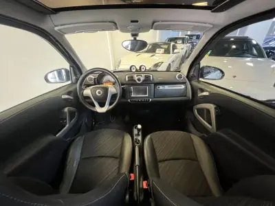 Smart ForTwo Coupé 2013 - 7990 EUR, 165000 km - AUTO.MOTO.pt - 165000km - foto 13 de 47