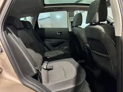 Nissan Qashqai 2009 - 8990 EUR, 201855 km - AUTO.MOTO.pt - 201855km - foto 11 de 31