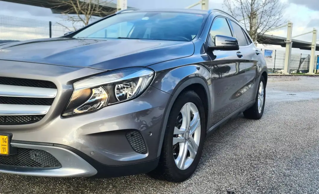 Mercedes-Benz A 180 2014 - 17900 EUR, 123000 km - AUTO.MOTO.pt - 123000km - foto 5 de 12