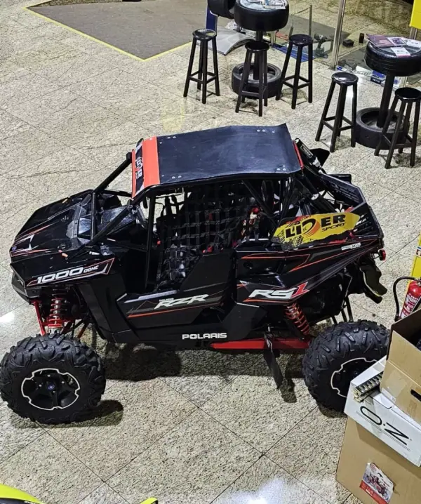 Polaris RZR 2019 - 16500 EUR, 8000 km - AUTO.MOTO.pt - 8000km - foto 10 de 18