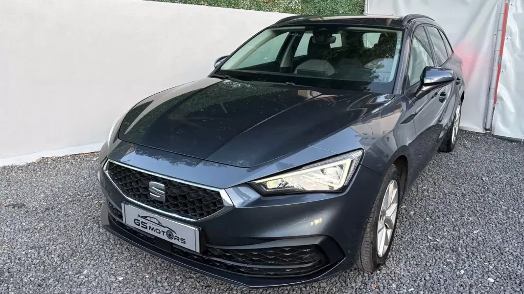 SEAT Leon ST 2022 - 15400 EUR, 81000 km - AUTO.MOTO.pt - 81000km - foto 1 de 9