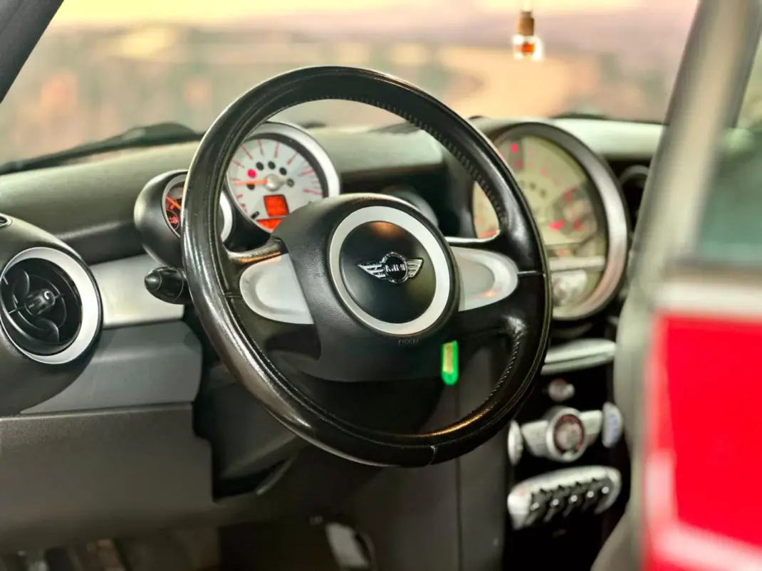 MINI 1000 2009 - 8900 EUR, 190362 km - AUTO.MOTO.pt - 190362km - foto 21 de 27