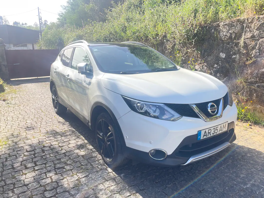 Nissan Qashqai 2017 - 13990 EUR, 216000 km - AUTO.MOTO.pt - 216000km - foto 5 de 8