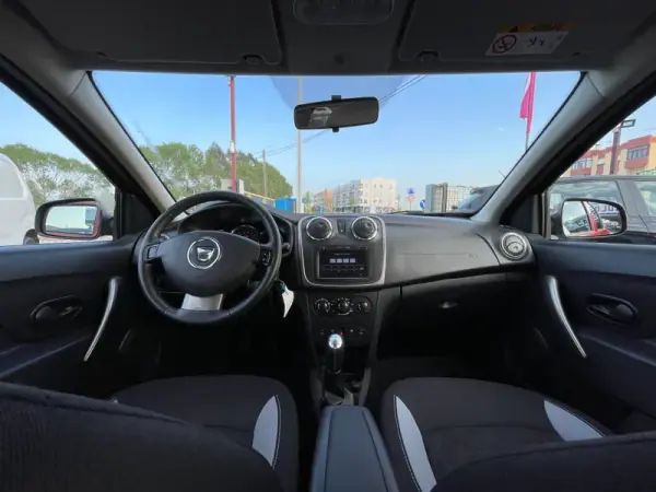 Dacia Sandero 2014 - 10950 EUR, 94953 km - AUTO.MOTO.pt - 94953km - foto 18 de 23