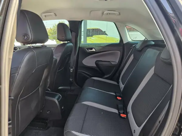 Opel Crossland X 2018 - 12800 EUR, 112200 km - AUTO.MOTO.pt - 112200km - foto 21 de 45