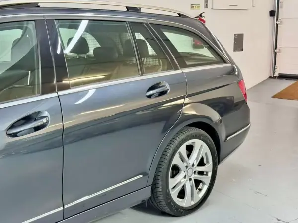 Mercedes-Benz C 220 2013 - 13750 EUR, 177000 km - AUTO.MOTO.pt - 177000km - foto 15 de 54