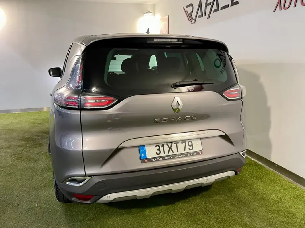 Renault Espace 2019 - 22500 EUR, 179000 km - AUTO.MOTO.pt - 179000km - foto 7 de 41