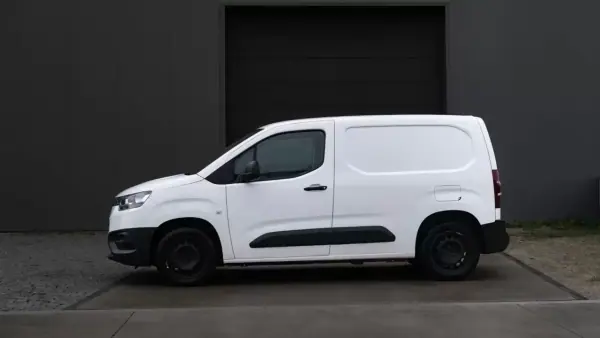 Toyota PROACE 2.0 D-4D Cool 6 Lug. 2021 - 17200 EUR, 169000 km - AUTO.MOTO.pt - 169000km - foto 5 de 27