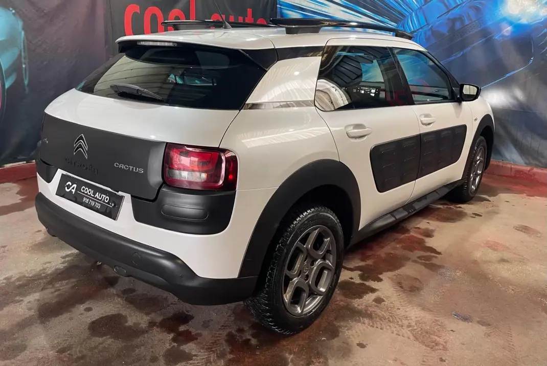Citroën C4 Cactus 2017 - 10750 EUR, 58000 km - AUTO.MOTO.pt - 58000km - foto 16 de 37