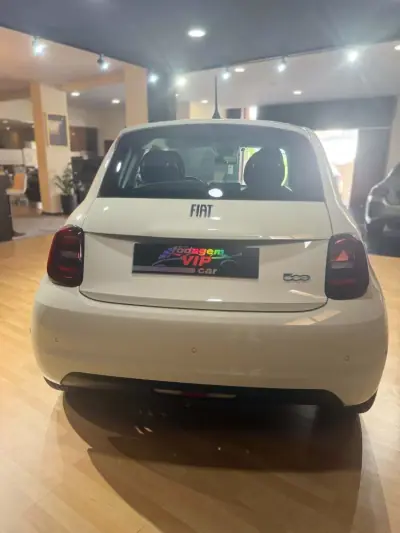 Fiat 500e 2021 - 16999 EUR, 18600 km - 18600km - foto 16 de 16
