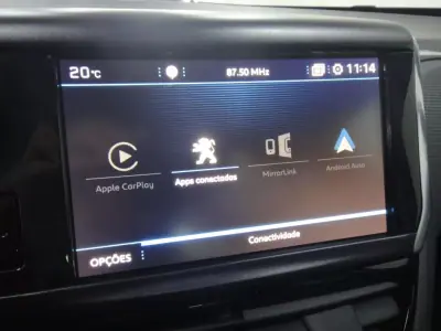 Peugeot 208 2018 - 8900 EUR, 82000 km - AUTO.MOTO.pt - 82000km - foto 22 de 23