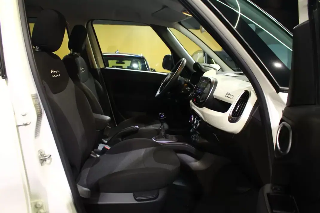 Fiat 500L 2019 - 10890 EUR, 120000 km - 120000km - foto 15 de 25