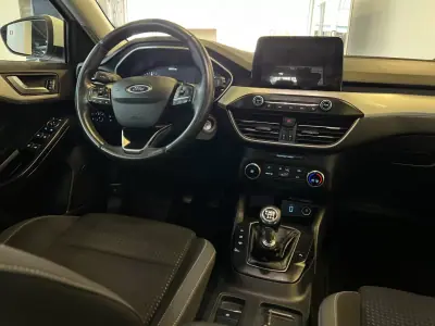 Ford Focus SW 2020 - 12990 EUR, 170000 km - AUTO.MOTO.pt - 170000km - foto 17 de 38
