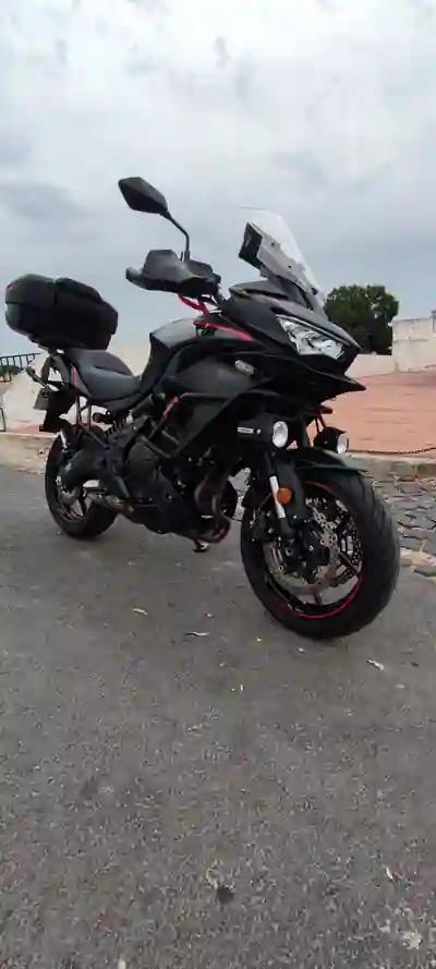 Kawasaki Versys 2024 - 7800 EUR, 8500 km - foto 3 de 6