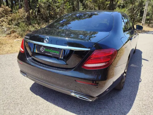 Mercedes-Benz E 350 2016 - 24900 EUR, 179677 km - AUTO.MOTO.pt - 179677km - foto 14 de 21