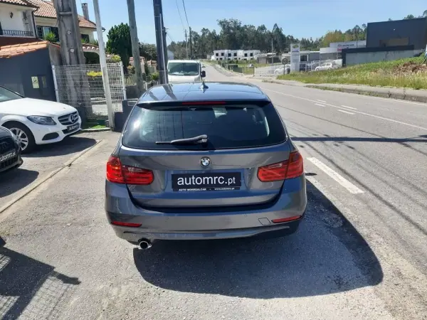 BMW 318 2013 - 14900 EUR, 184100 km - AUTO.MOTO.pt - 184100km - foto 8 de 38