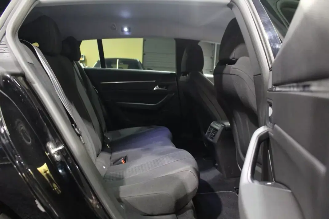 Peugeot 508 SW 2020 - 17800 EUR, 78000 km - AUTO.MOTO.pt - 78000km - foto 18 de 33