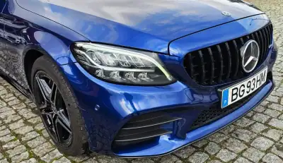 Mercedes-Benz C 300 2020 - 41500 EUR, 94000 km - AUTO.MOTO.pt - 94000km - foto 37 de 46