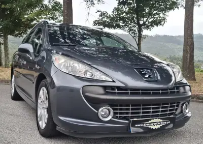 Peugeot 207 SW 2008 - 7550 EUR, 104700 km - 104700km - foto 3 de 10