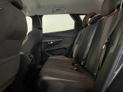 Peugeot 3008 2022 - 17500 EUR, 128000 km - 128000km - foto 13 de 38