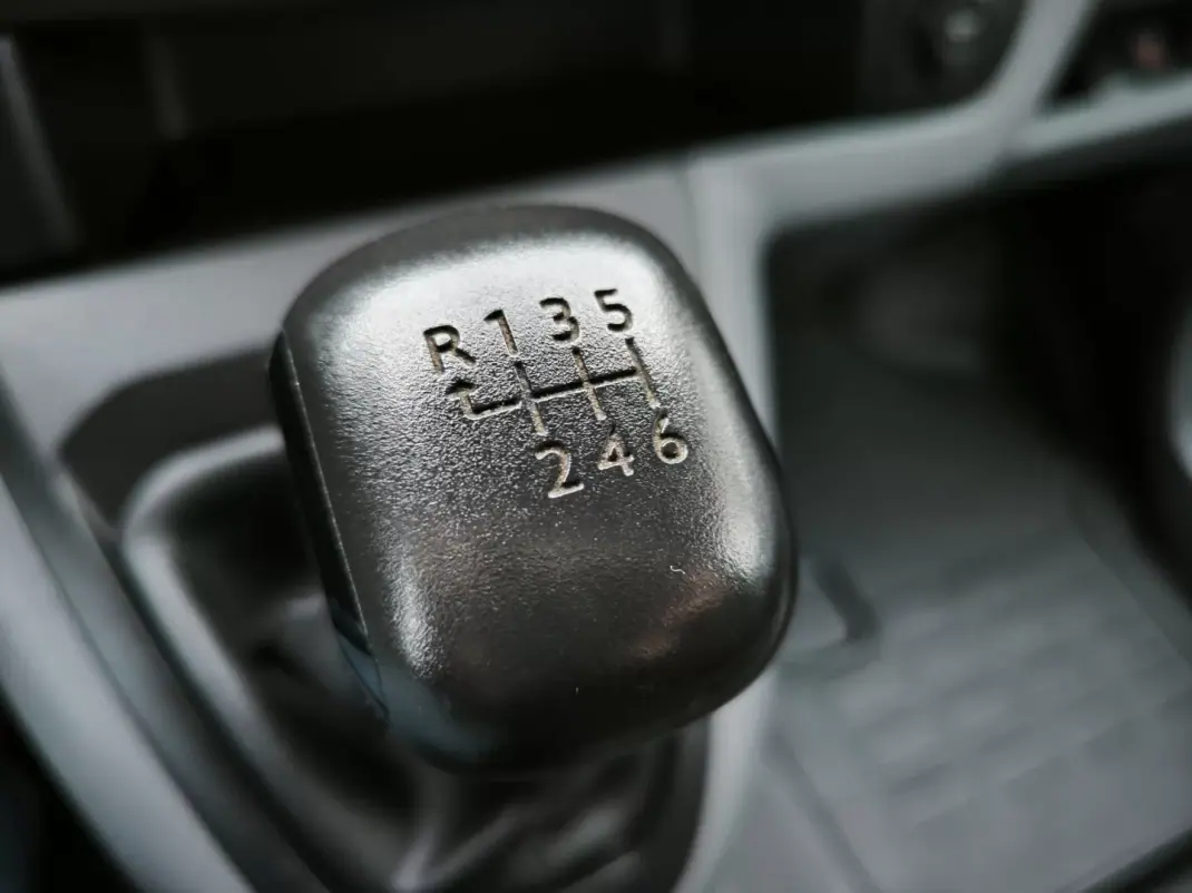 Peugeot Expert 1.5 BlueHdi L2H1 Pro Standard 2020 - 17950 EUR, 105997 km - AUTO.MOTO.pt - 105997km - foto 29 de 46