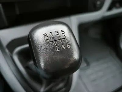 Peugeot Expert 1.5 BlueHdi L2H1 Pro Standard 2020 - 17950 EUR, 105997 km - AUTO.MOTO.pt - 105997km - foto 29 de 46