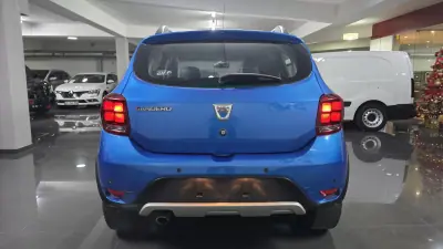Dacia Sandero 2018 - 10990 EUR, 129000 km - AUTO.MOTO.pt - 129000km - foto 20 de 21