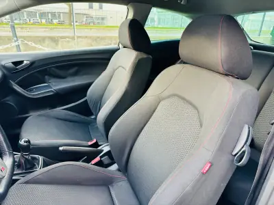 SEAT Ibiza 2013 - 12000 EUR, 120000 km - AUTO.MOTO.pt - 120000km - foto 14 de 17