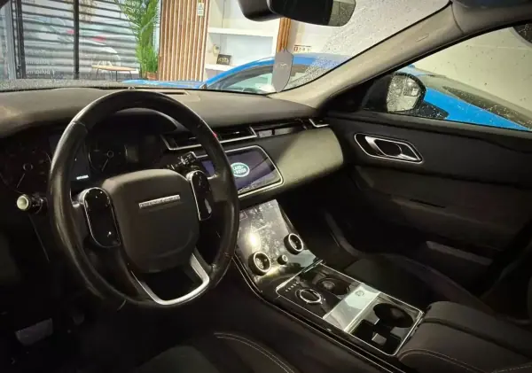 Land Rover Range Rover Velar 2019 - 37200 EUR, 90000 km - AUTO.MOTO.pt - 90000km - foto 2 de 8