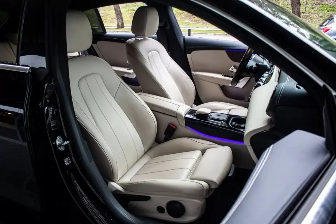 Mercedes-Benz CLA 180 2020 - 22790 EUR, 147196 km - AUTO.MOTO.pt - 147196km - foto 29 de 47