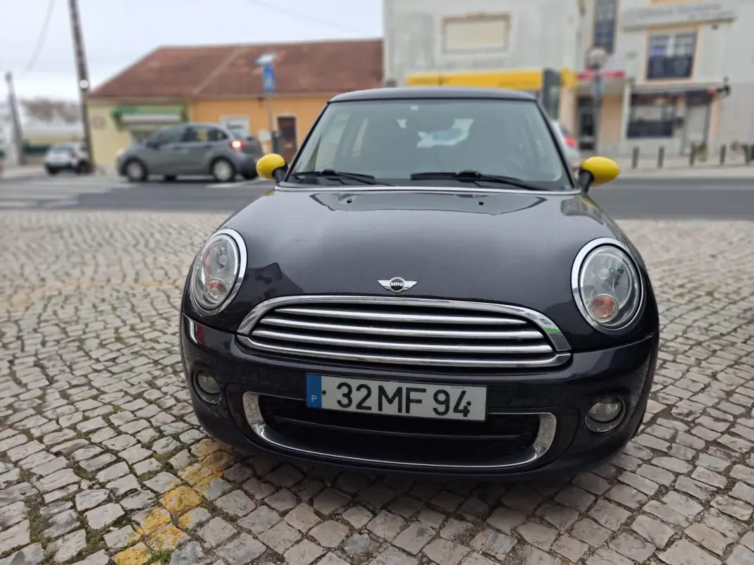 MINI One 2011 - 10750 EUR, 152000 km - AUTO.MOTO.pt - 152000km - foto 1 de 5