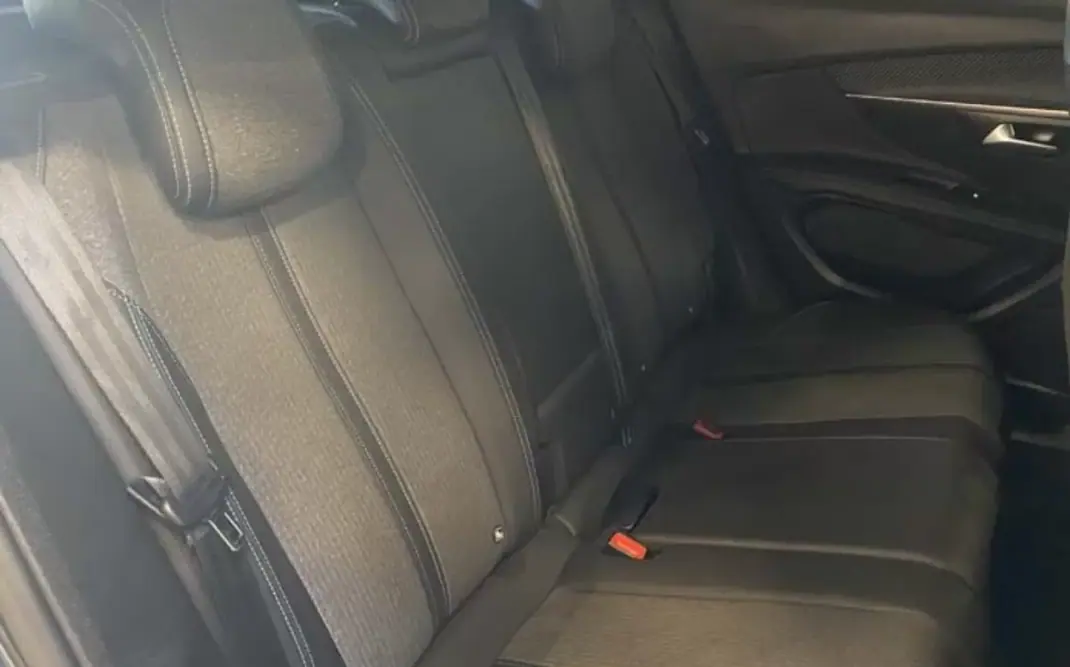 Peugeot 3008 2023 - 19990 EUR, 87660 km - AUTO.MOTO.pt - 87660km - foto 15 de 15