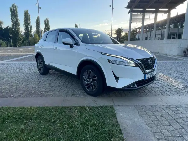 Nissan Qashqai 2022 - 24500 EUR, 87000 km - AUTO.MOTO.pt - 87000km - foto 3 de 14