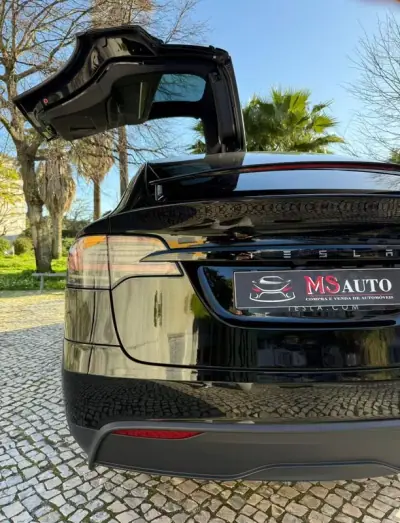 Tesla Model X 2023 - 81890 EUR, 49000 km - AUTO.MOTO.pt - 49000km - foto 36 de 47