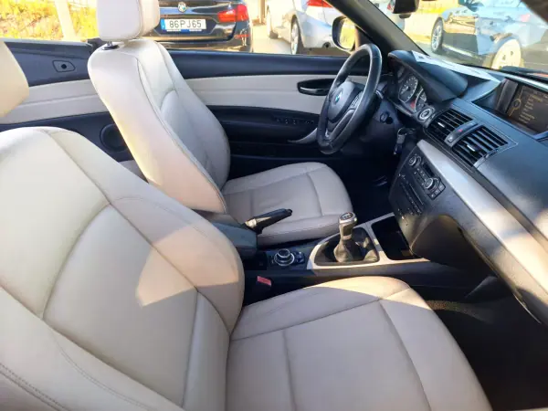 BMW 118 2014 - 13990 EUR, 229511 km - AUTO.MOTO.pt - 229511km - foto 21 de 28