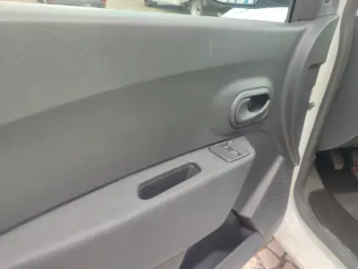 Dacia Dokker 2020 - 10900 EUR, 61000 km - AUTO.MOTO.pt - 61000km - foto 16 de 20