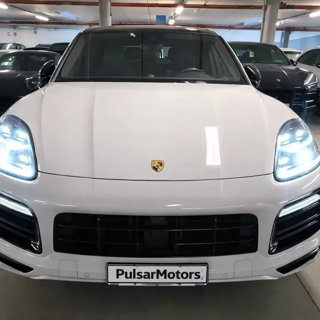 Porsche Cayenne 2022 - 69990 EUR, 140213 km - AUTO.MOTO.pt - 140213km - foto 5 de 12