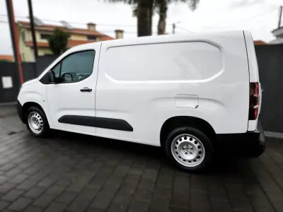Peugeot Partner 1.5 BlueHDI Longa c/Barras Tejadilho 2020 - 13950 EUR, 114372 km - AUTO.MOTO.pt - 114372km - foto 12 de 44