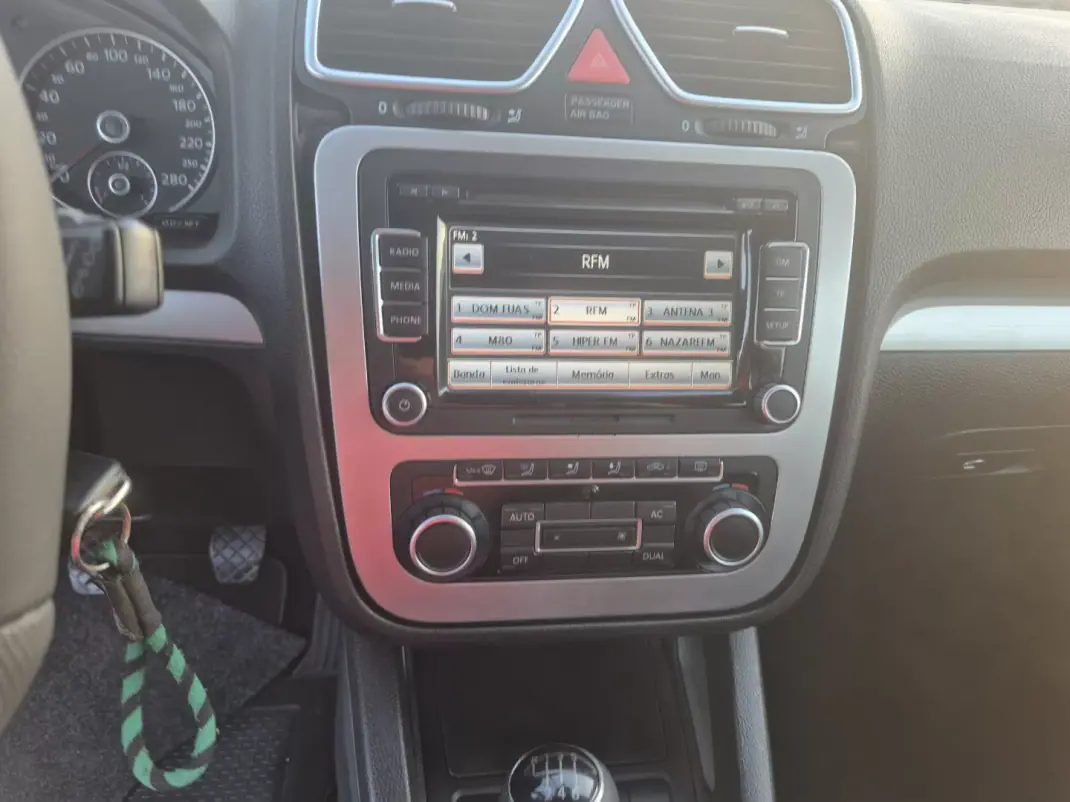 Volkswagen Scirocco 2010 - 10900 EUR, 165500 km - 165500km - foto 15 de 32