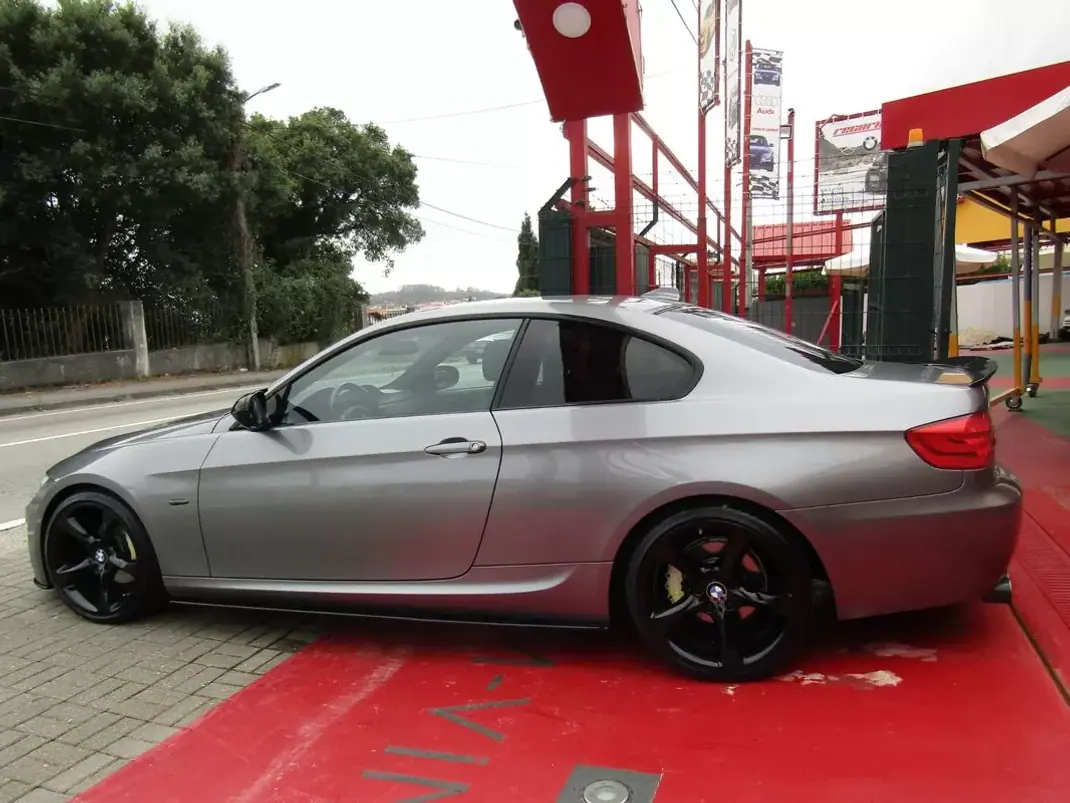 BMW 320 2011 - 16499 EUR, 241020 km - 241020km - foto 33 de 34