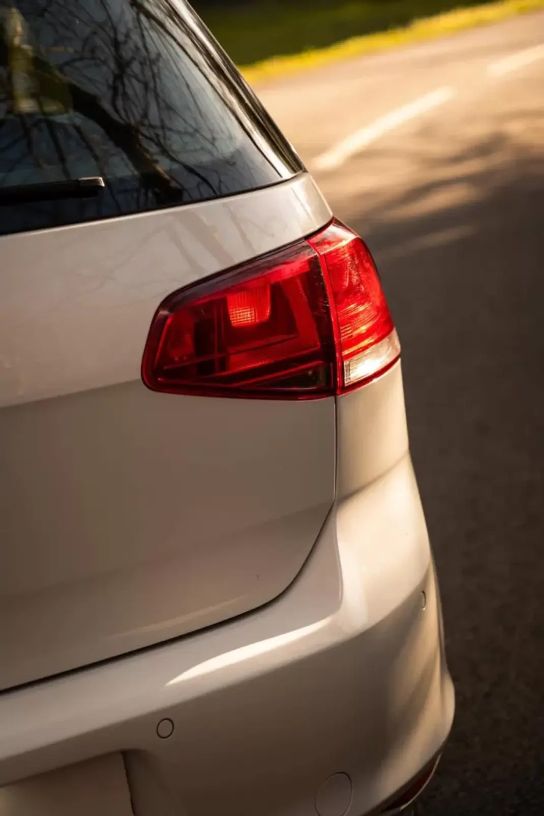 Volkswagen Golf 2014 - 14950 EUR, 151000 km - 151000km - foto 5 de 6