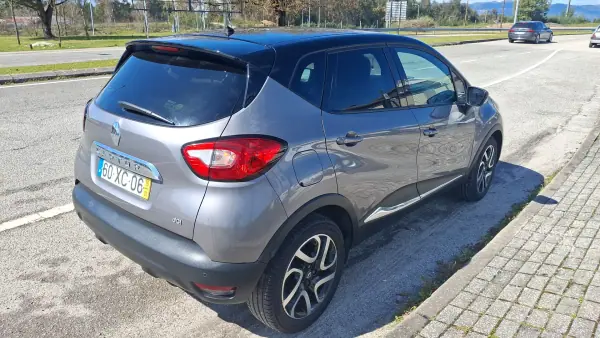 Renault Captur 2016 - 14500 EUR, 145213 km - 145213km - foto 6 de 11