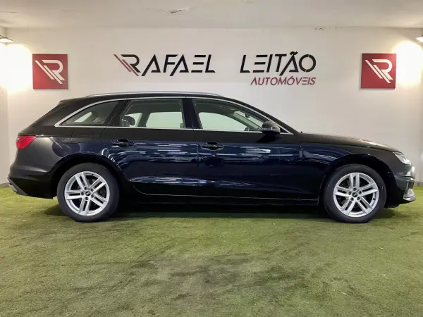 Audi A4 Avant 2022 - 21350 EUR, 187000 km - AUTO.MOTO.pt - 187000km - foto 6 de 38