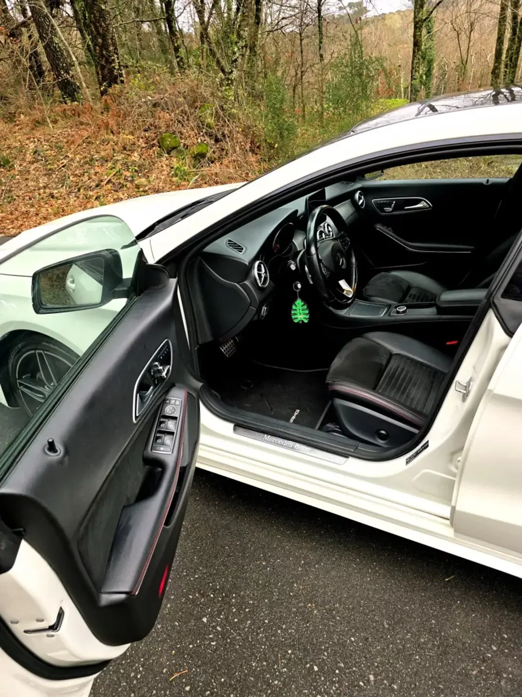 Mercedes-Benz CLA 220 2017 - 19990 EUR, 211000 km - AUTO.MOTO.pt - 211000km - foto 20 de 31