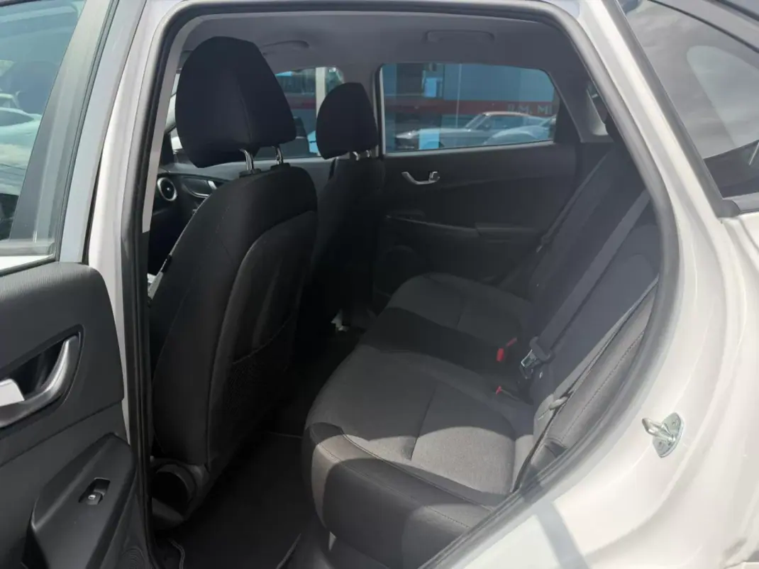 Hyundai Kauai 2022 - 20900 EUR, 25000 km - AUTO.MOTO.pt - 25000km - foto 9 de 11